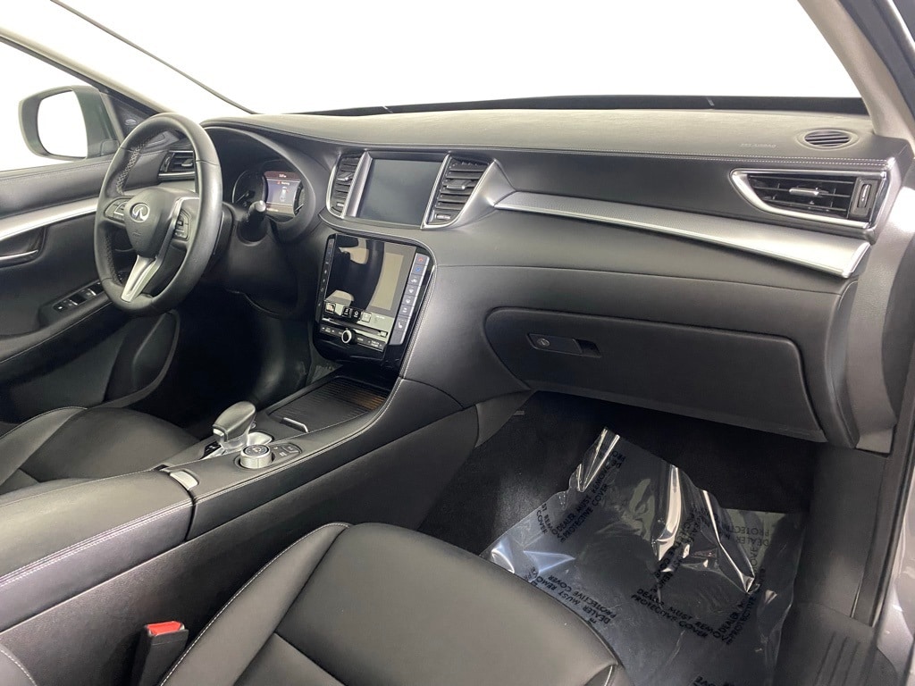 2020 INFINITI QX50 - Image 33