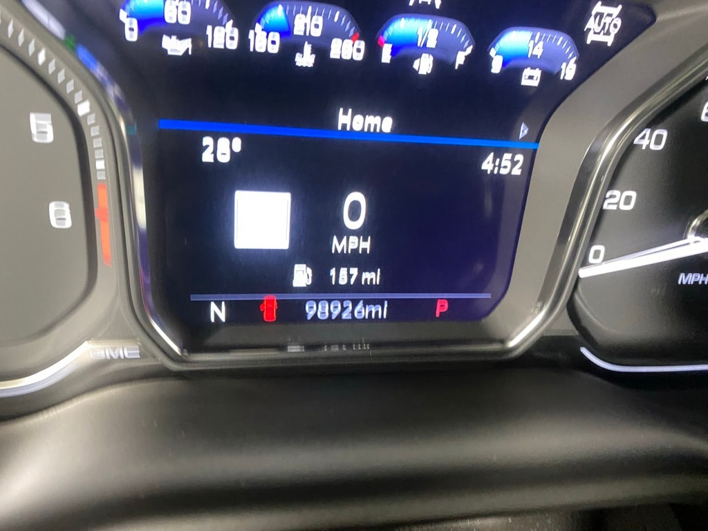 2021 GMC YUKON XL - Image 21