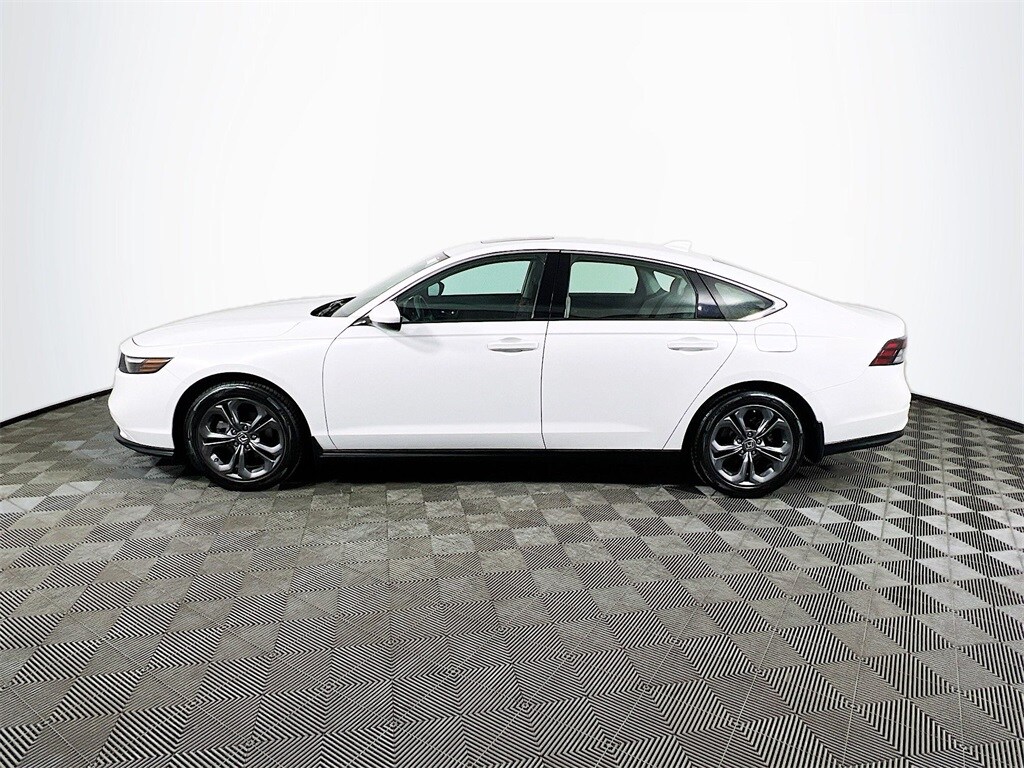 2023 Honda Accord EX photo 4