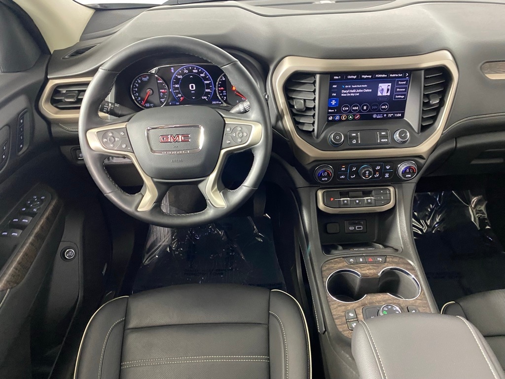 2023 GMC ACADIA - Image 26