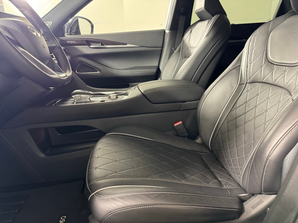 2025 INFINITI QX60 - Image 16