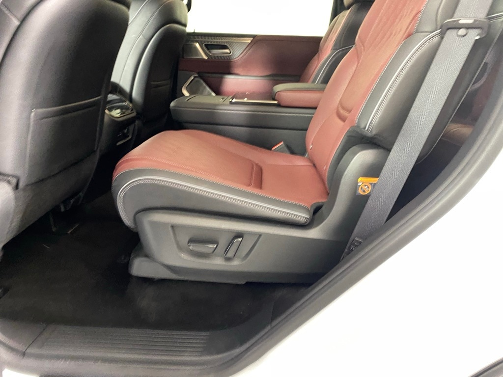 2026 INFINITI QX80 - Image 28