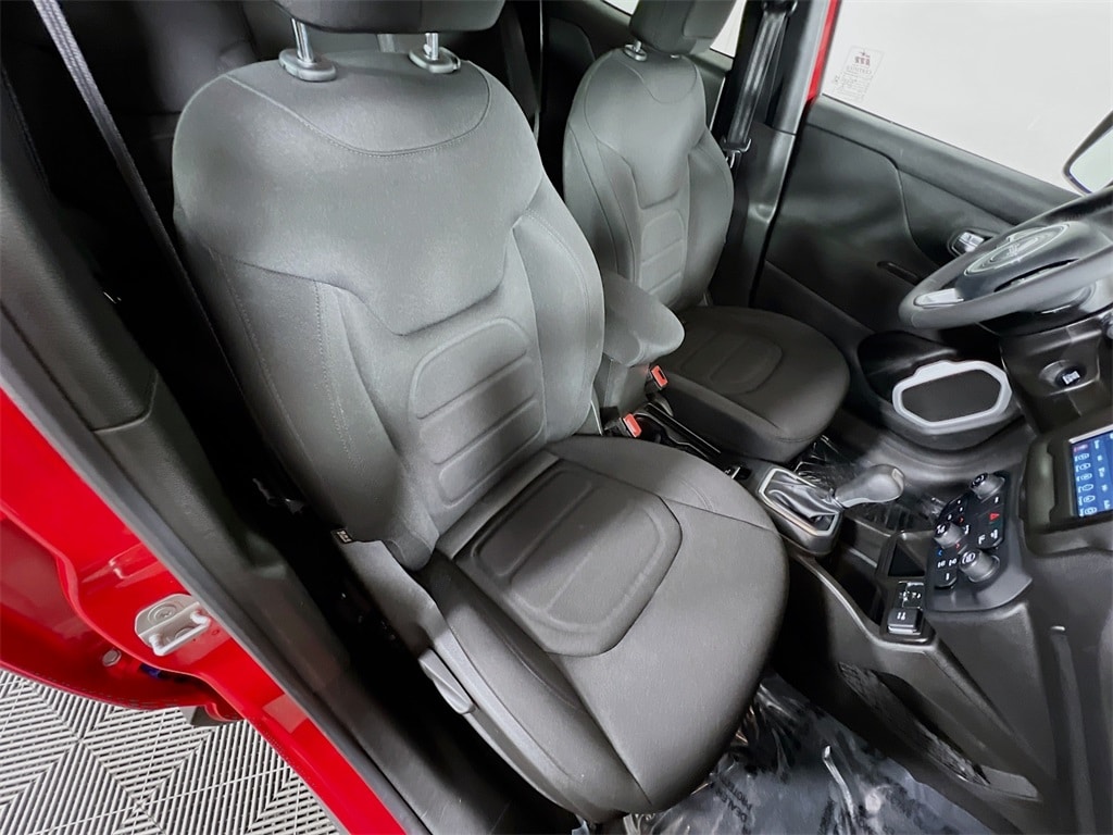 2021 JEEP RENEGADE - Image 25