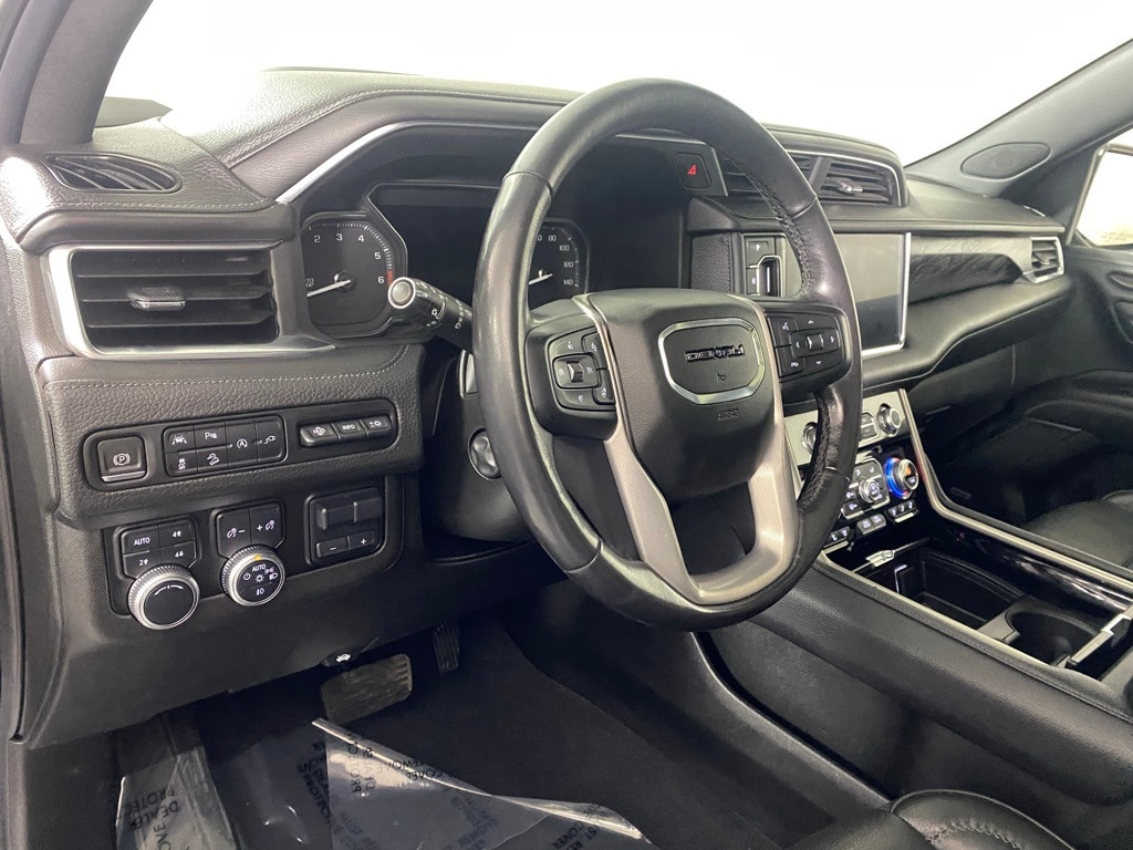 2021 GMC YUKON XL - Image 12