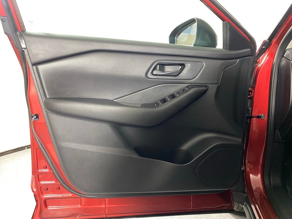 2025 NISSAN ROGUE - Image 22