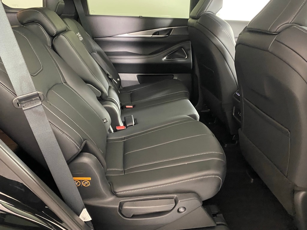 2025 INFINITI QX60 - Image 31
