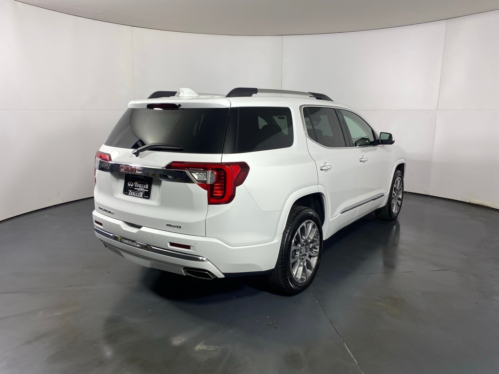 2023 GMC ACADIA - Image 5