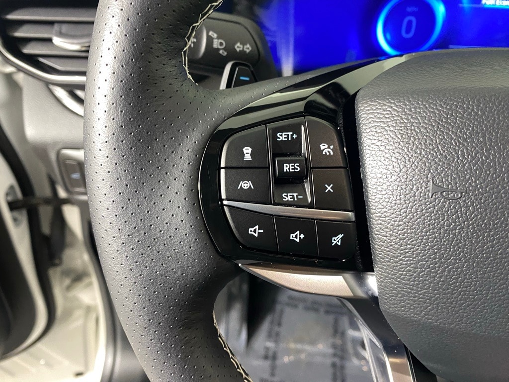 2023 FORD EXPLORER - Image 17