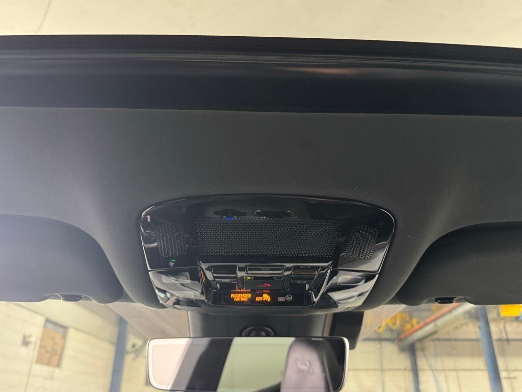 2023 LEXUS RX - Image 25