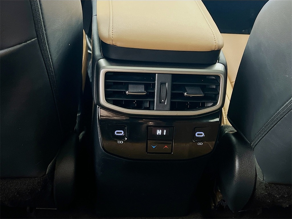 2023 LEXUS RX - Image 26