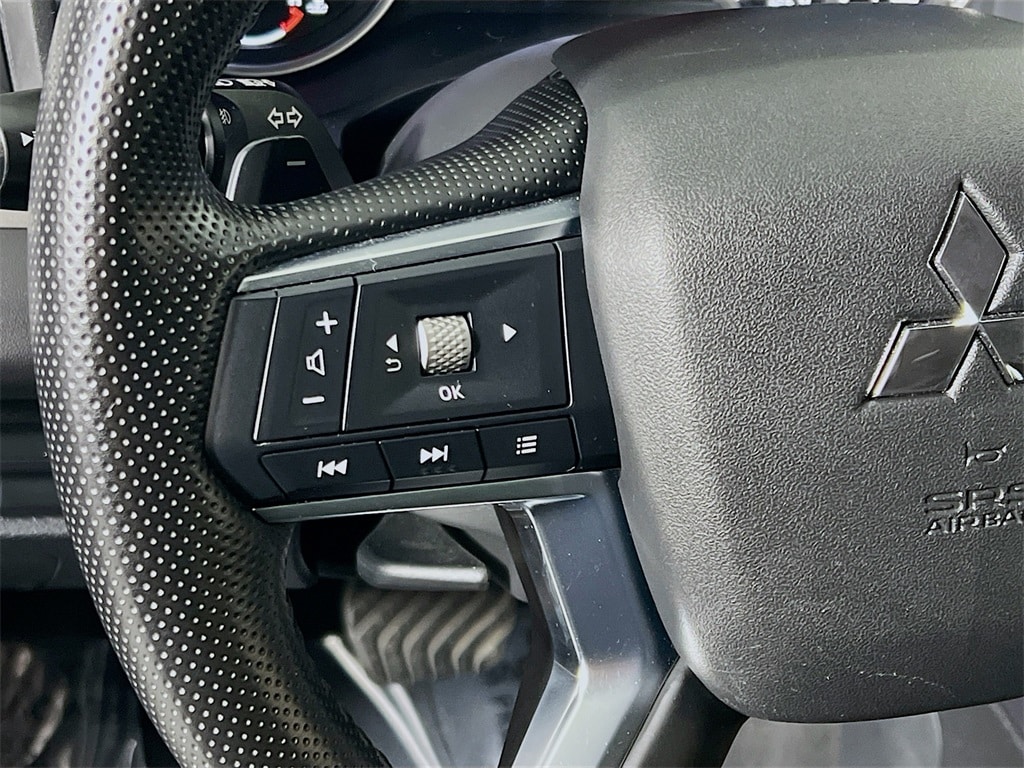 2024 MITSUBISHI OUTLANDER - Image 10