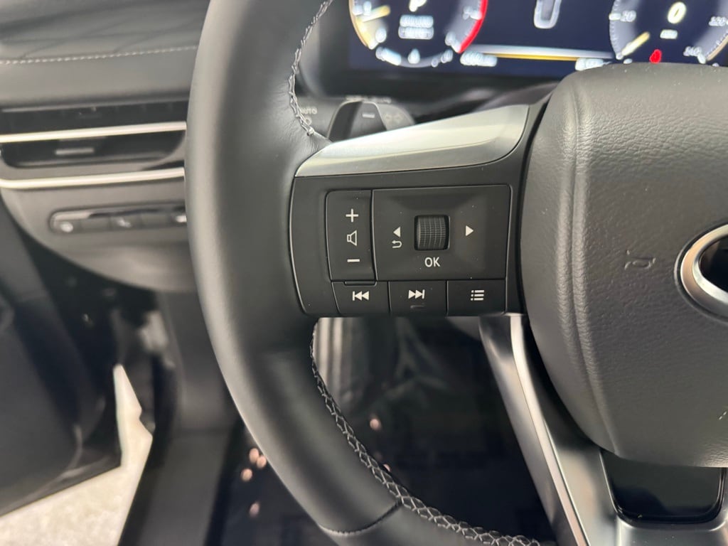 2026 INFINITI QX60 - Image 15