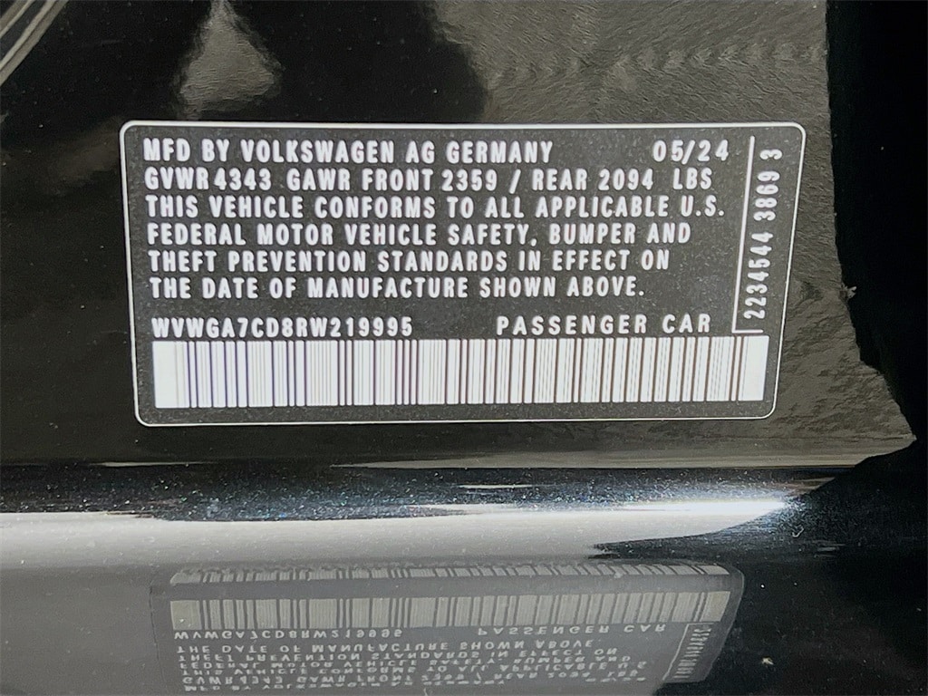 2024 VOLKSWAGEN GOLF GTI - Image 30