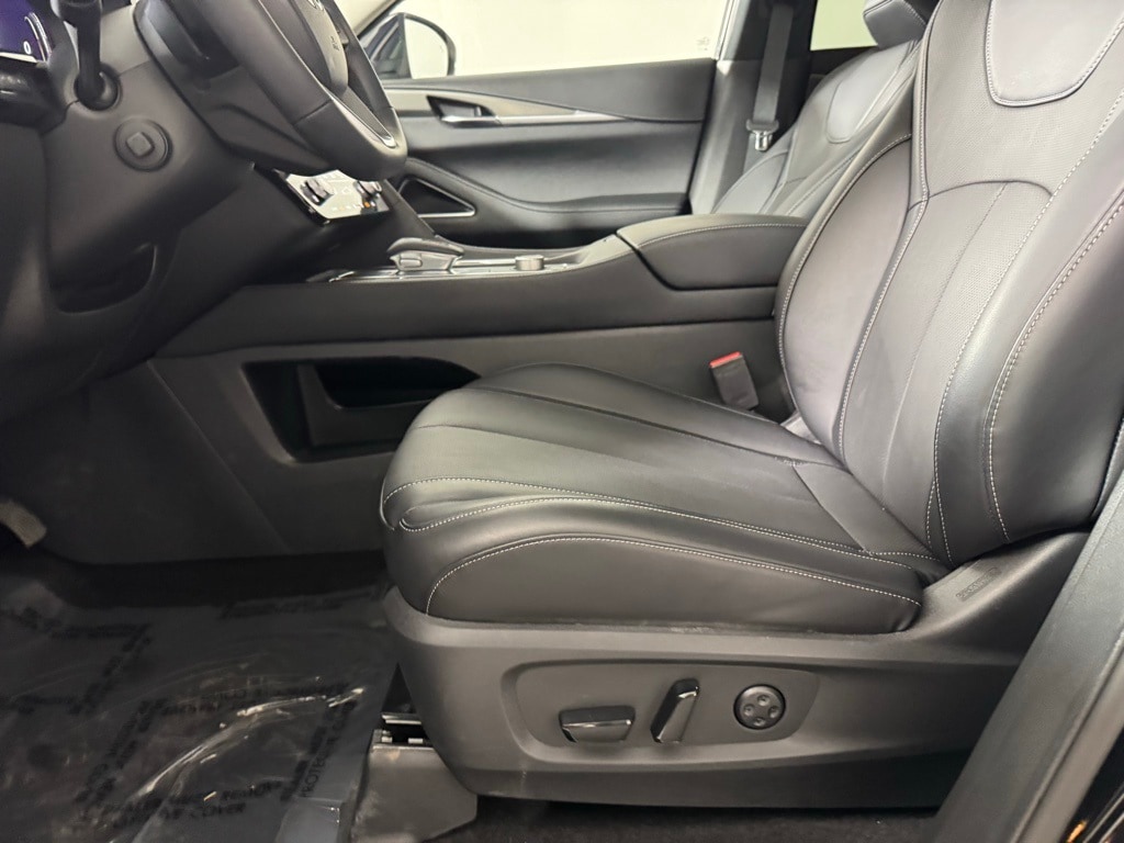 2026 INFINITI QX60 - Image 17