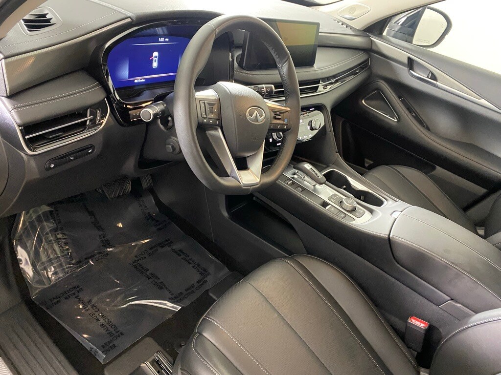 2025 INFINITI QX60 - Image 10