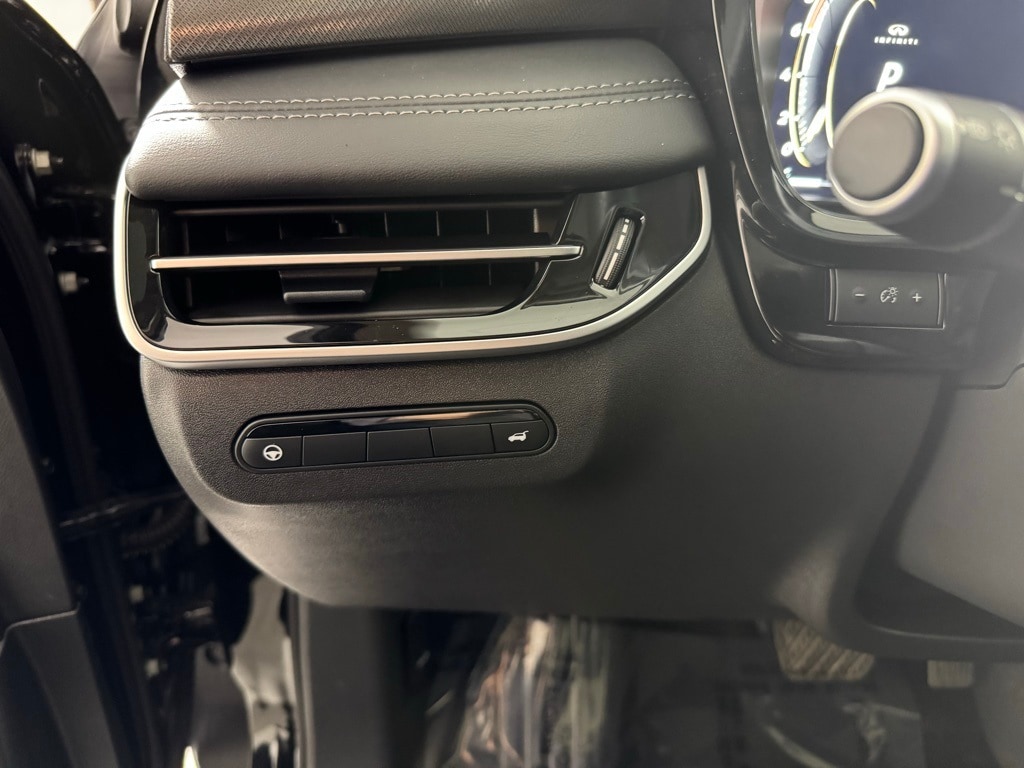 2026 INFINITI QX60 - Image 20