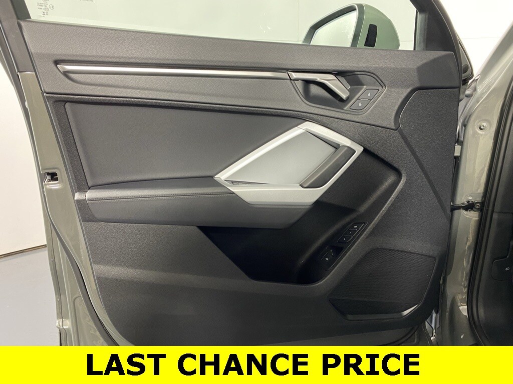 2024 AUDI Q3 - Image 22