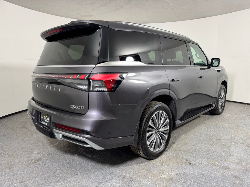 2026 INFINITI QX80 - Image 7