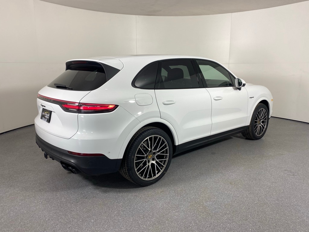 2022 PORSCHE CAYENNE - Image 5