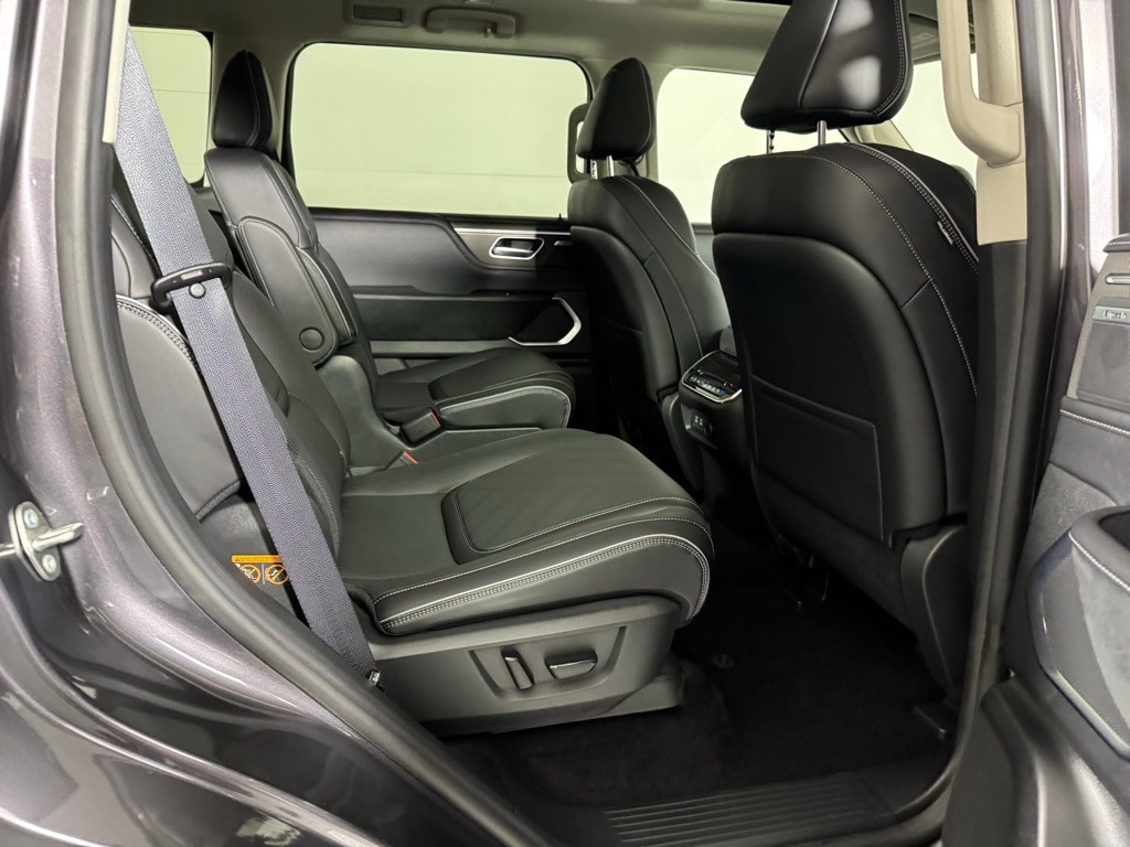 2026 INFINITI QX80 - Image 32