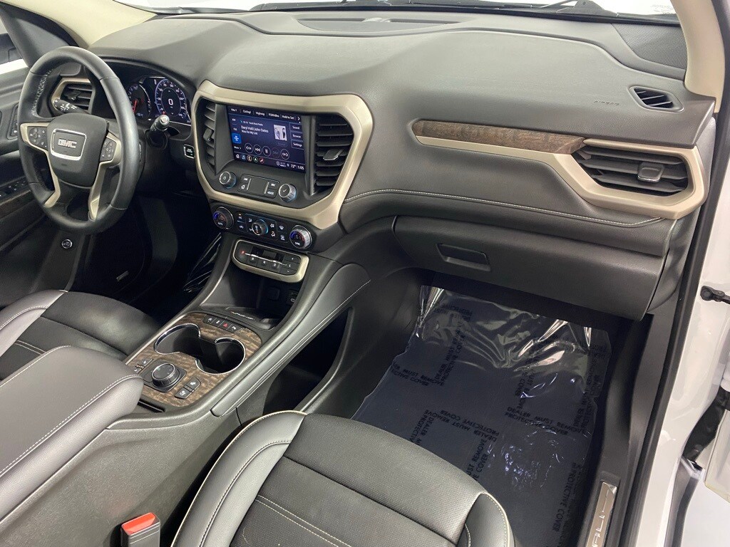 2023 GMC ACADIA - Image 33