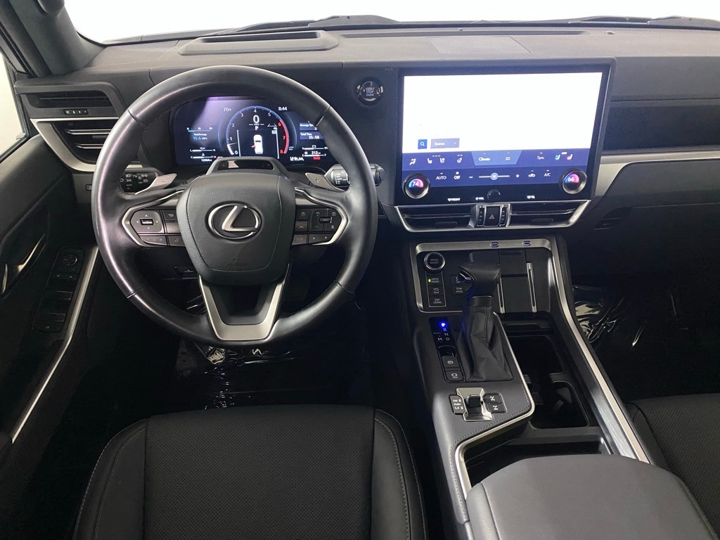 2024 LEXUS GX - Image 23