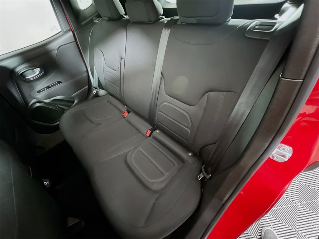 2021 JEEP RENEGADE - Image 22