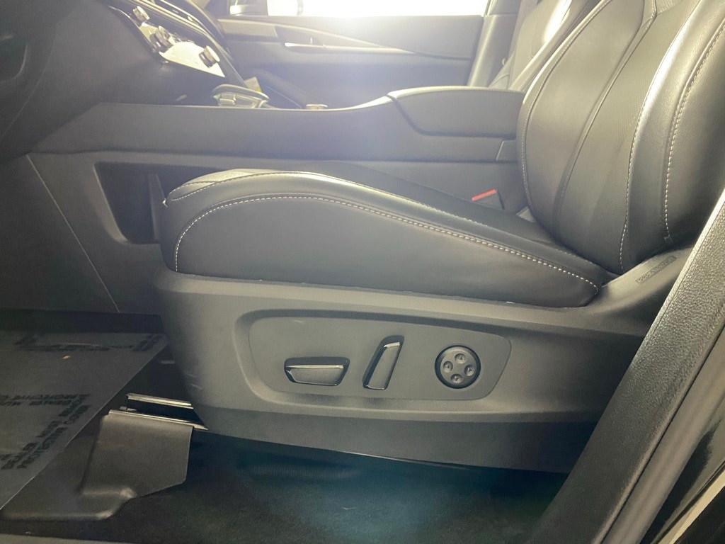 2025 INFINITI QX60 - Image 14