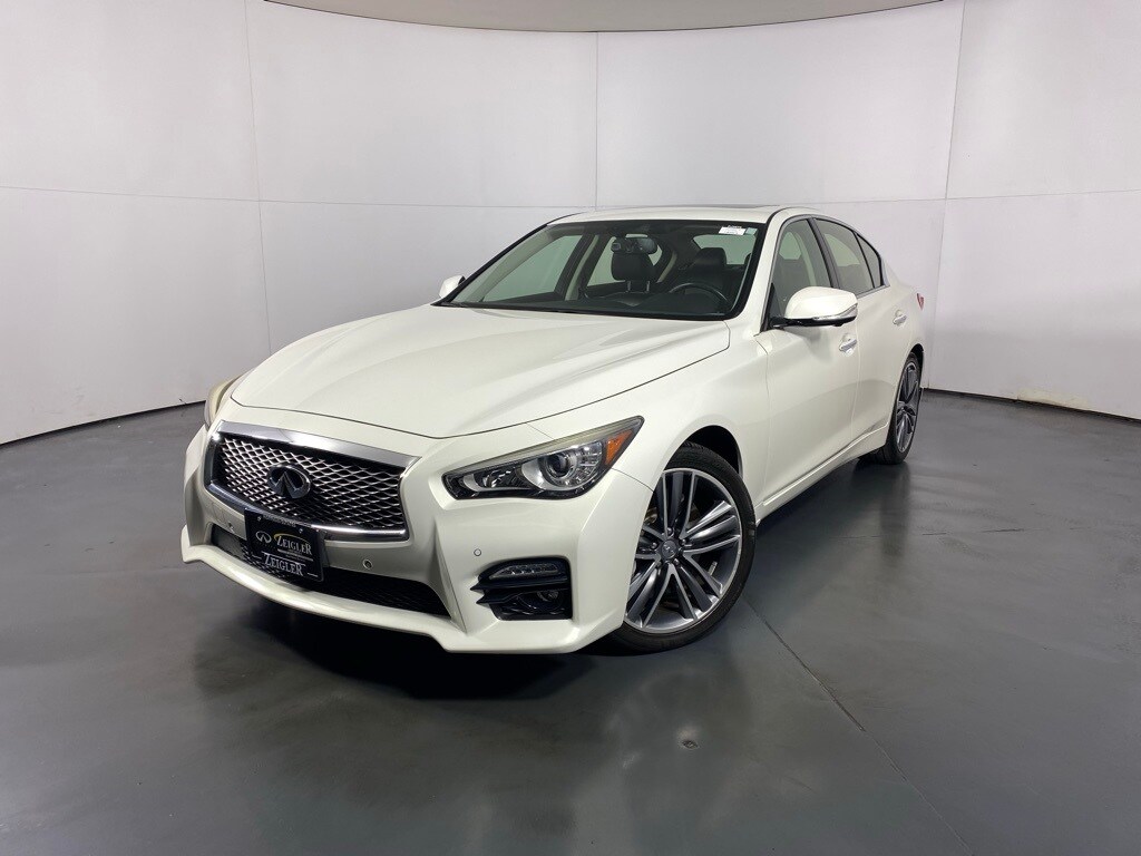 2014 Infiniti Q50 Hybrid Sport photo 3