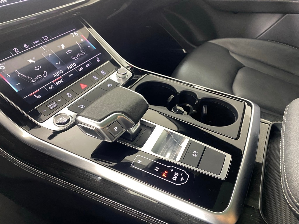 2025 AUDI Q7 - Image 18