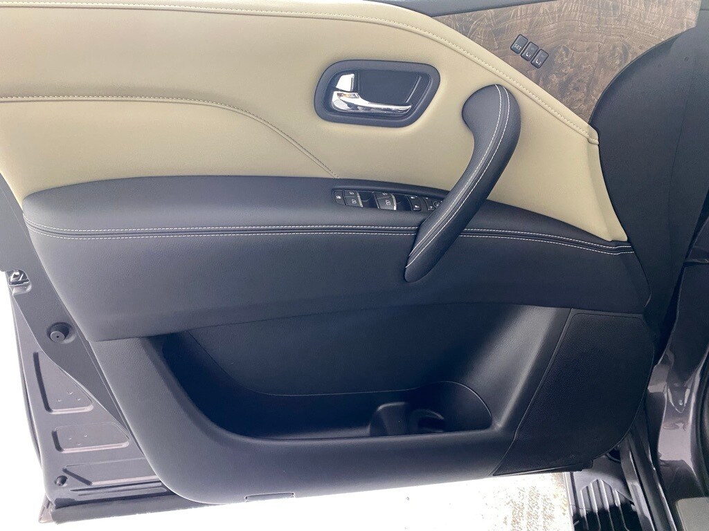 2024 INFINITI QX80 - Image 11