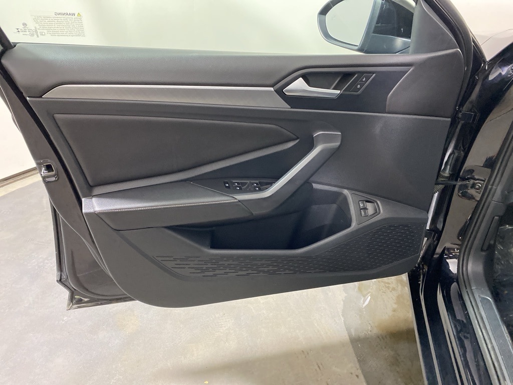 2024 VOLKSWAGEN JETTA - Image 22