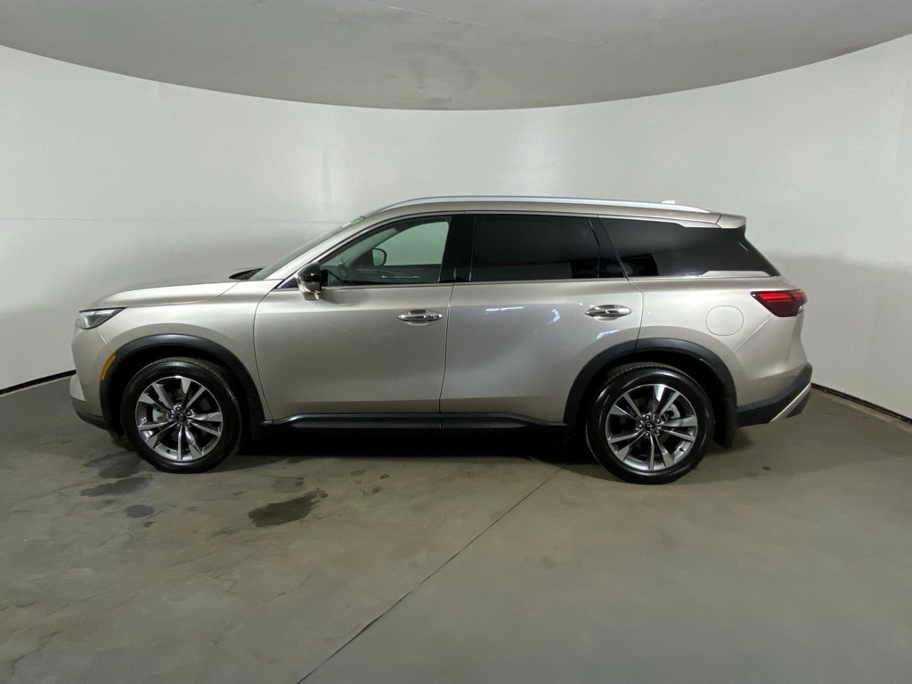 2025 INFINITI QX60 - Image 3