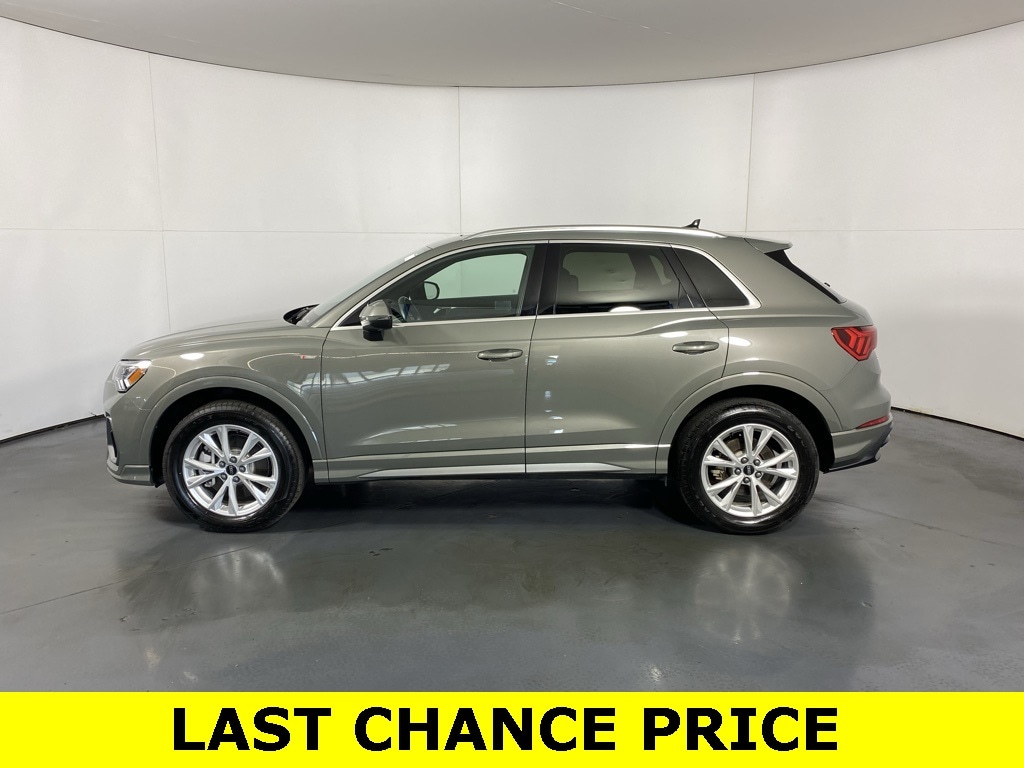 2024 AUDI Q3 - Image 2