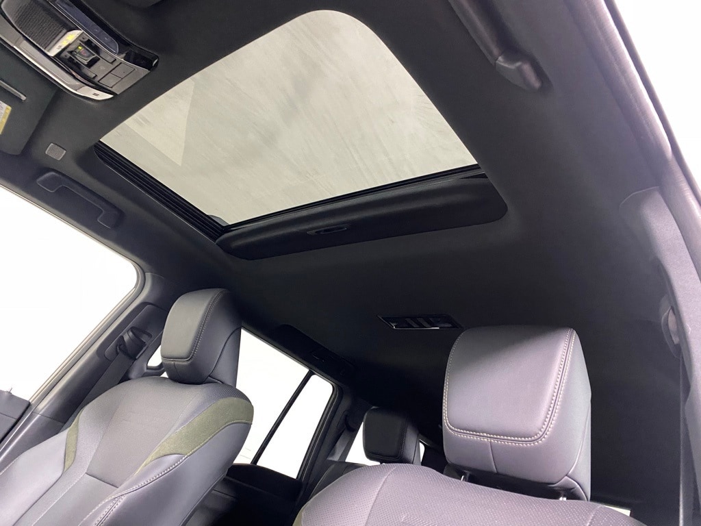 2024 LEXUS GX - Image 14