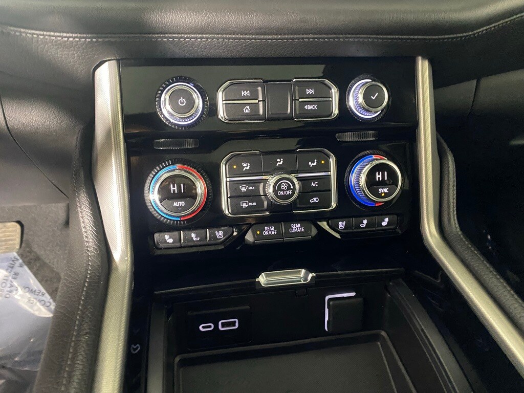 2021 GMC YUKON XL - Image 26