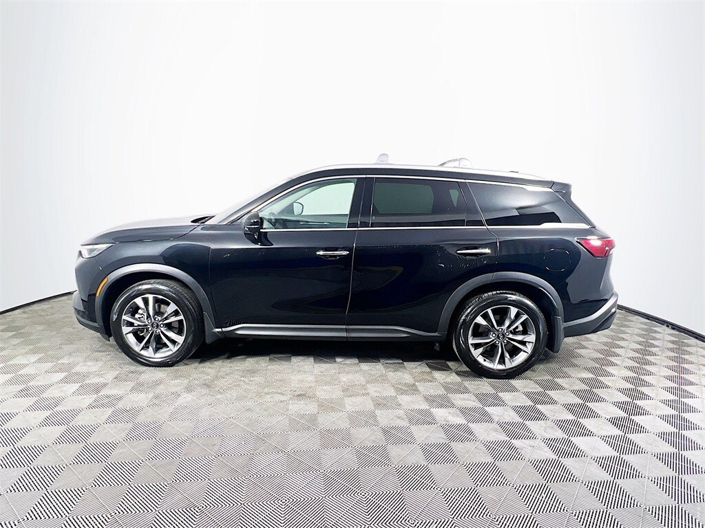 2025 Infiniti QX60 Luxe photo 3