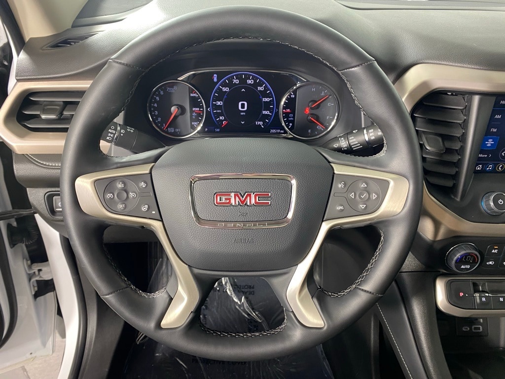 2023 GMC ACADIA - Image 11