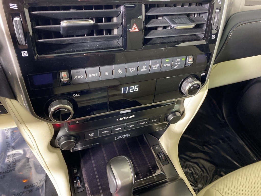 2023 LEXUS GX - Image 18