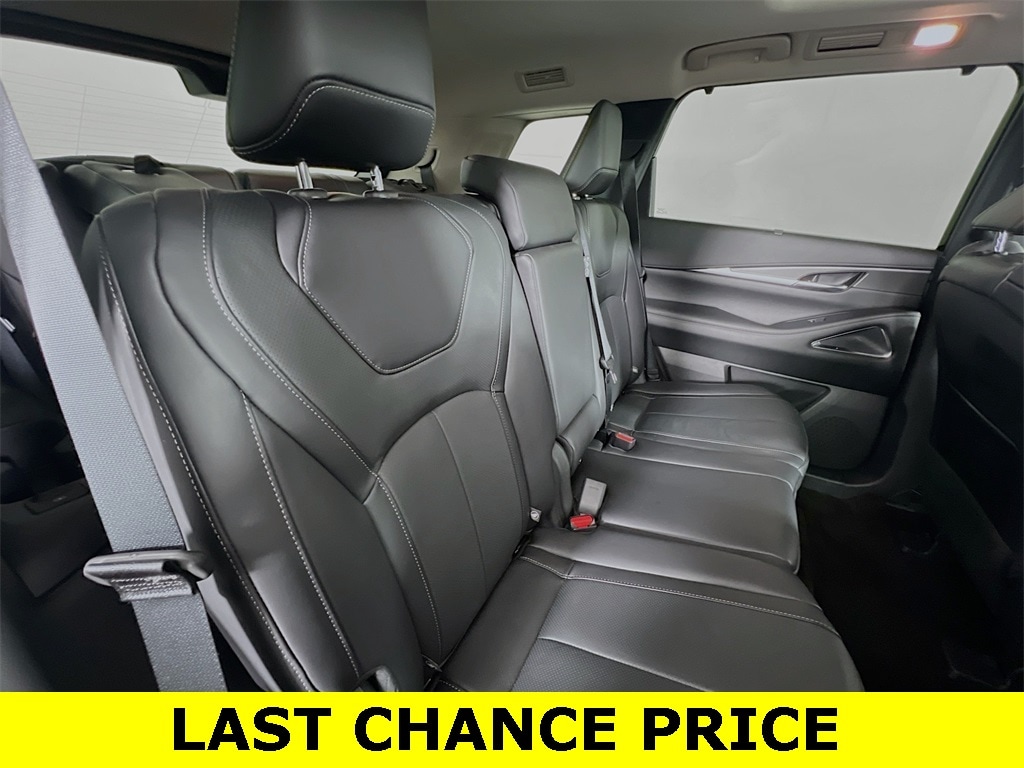 2025 INFINITI QX60 - Image 30