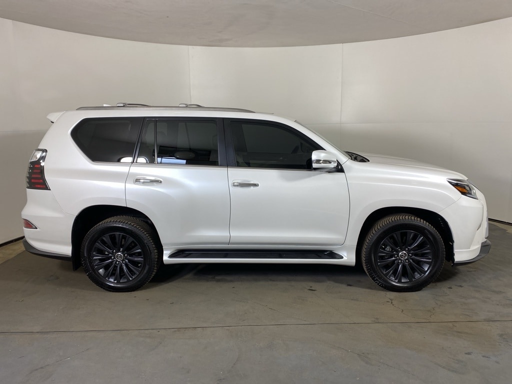2023 LEXUS GX - Image 6