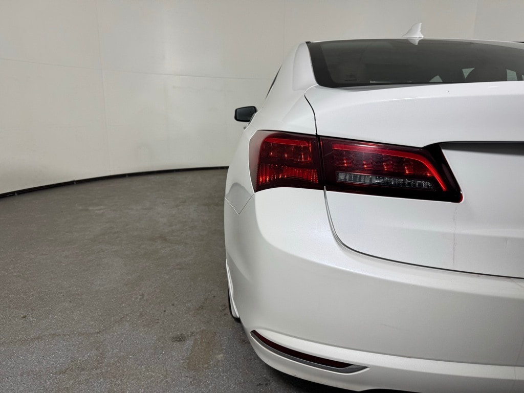 2016 ACURA TLX - Image 8