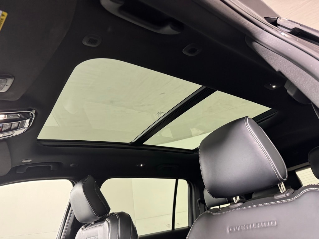 2023 JEEP GRAND CHEROKEE L - Image 15