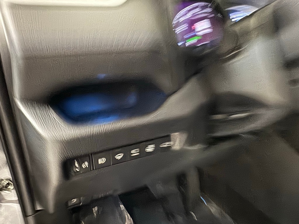 2022 TOYOTA RAV4 - Image 17