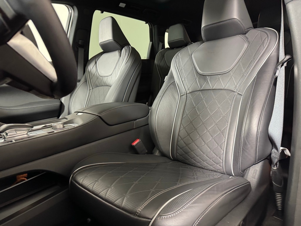 2025 INFINITI QX60 - Image 13