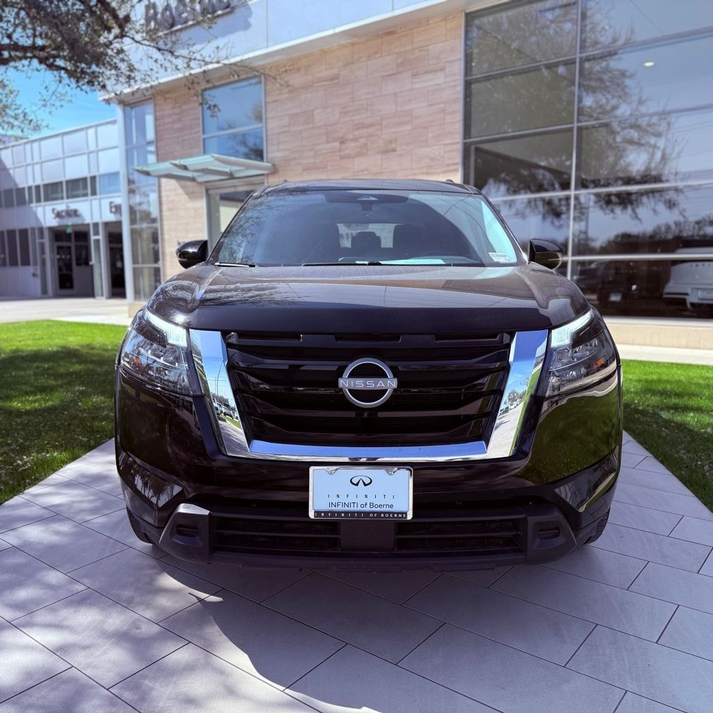 Used 2025 Nissan Pathfinder SV SV 2WD