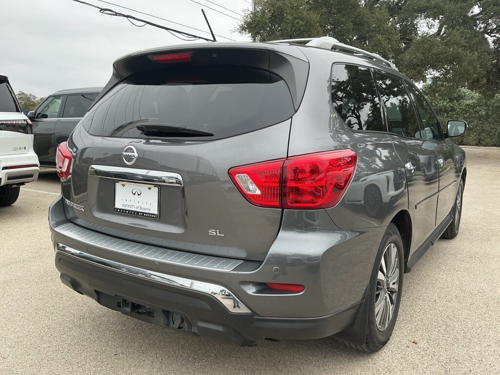 Used 2017 Nissan Pathfinder SL FWD SL