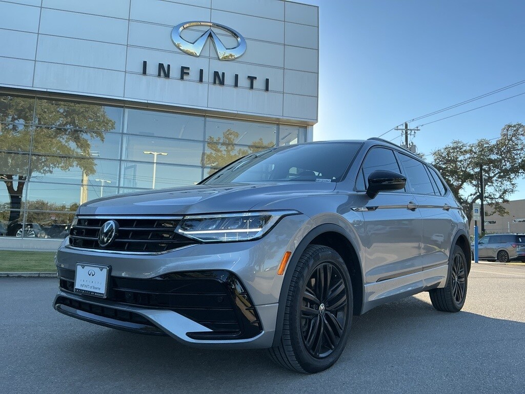 Used 2022 Volkswagen Tiguan SE R-Line Black 2.0T SE R-Line Black FWD