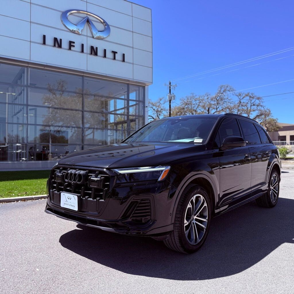 Used 2025 Audi Q7 45 Premium SUV