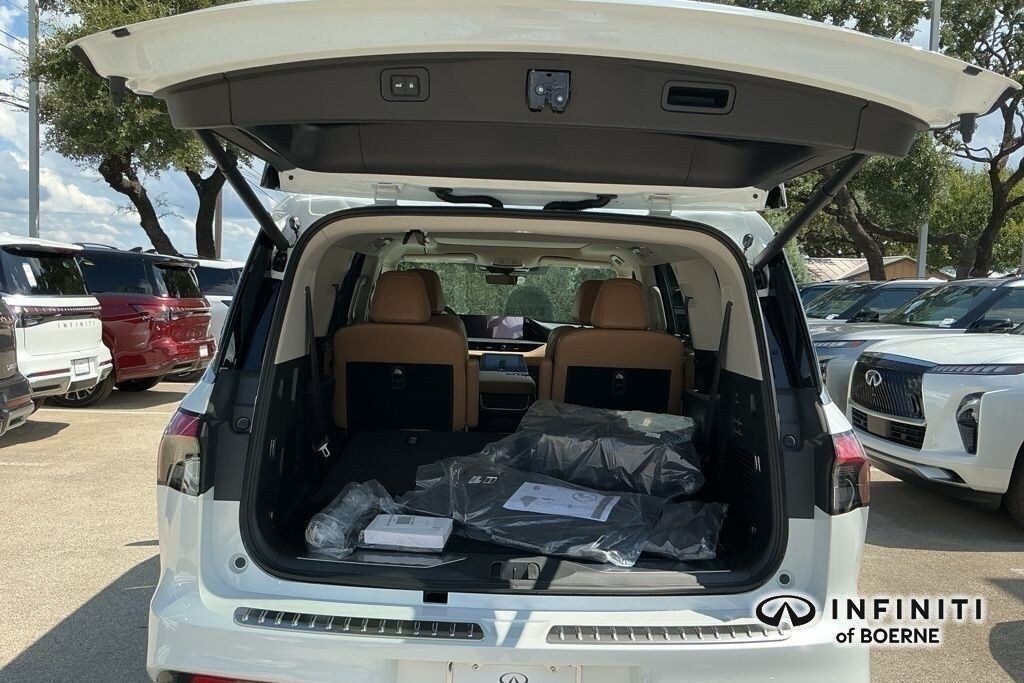 New 2026 INFINITI QX80 LUXE LUXE AWD